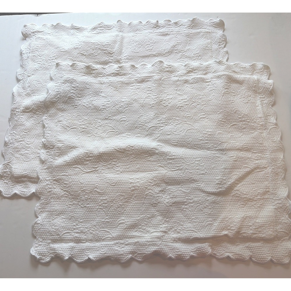 2 Sferra Bros White 100% Cotton Matelasse Standard Pillow  Shams Scalloped Edges